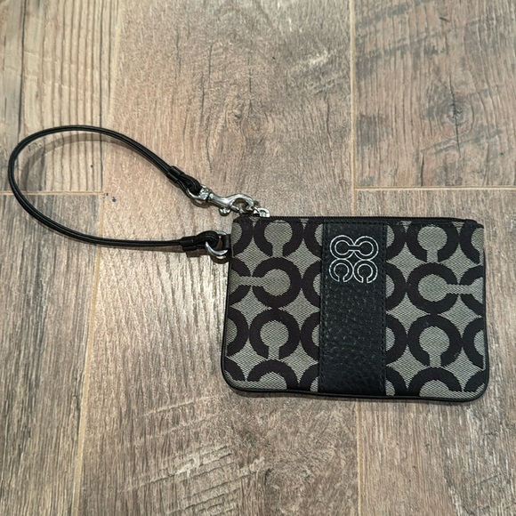 Coach Woman’s Black & Tan Wrislet - Picture 1 of 5